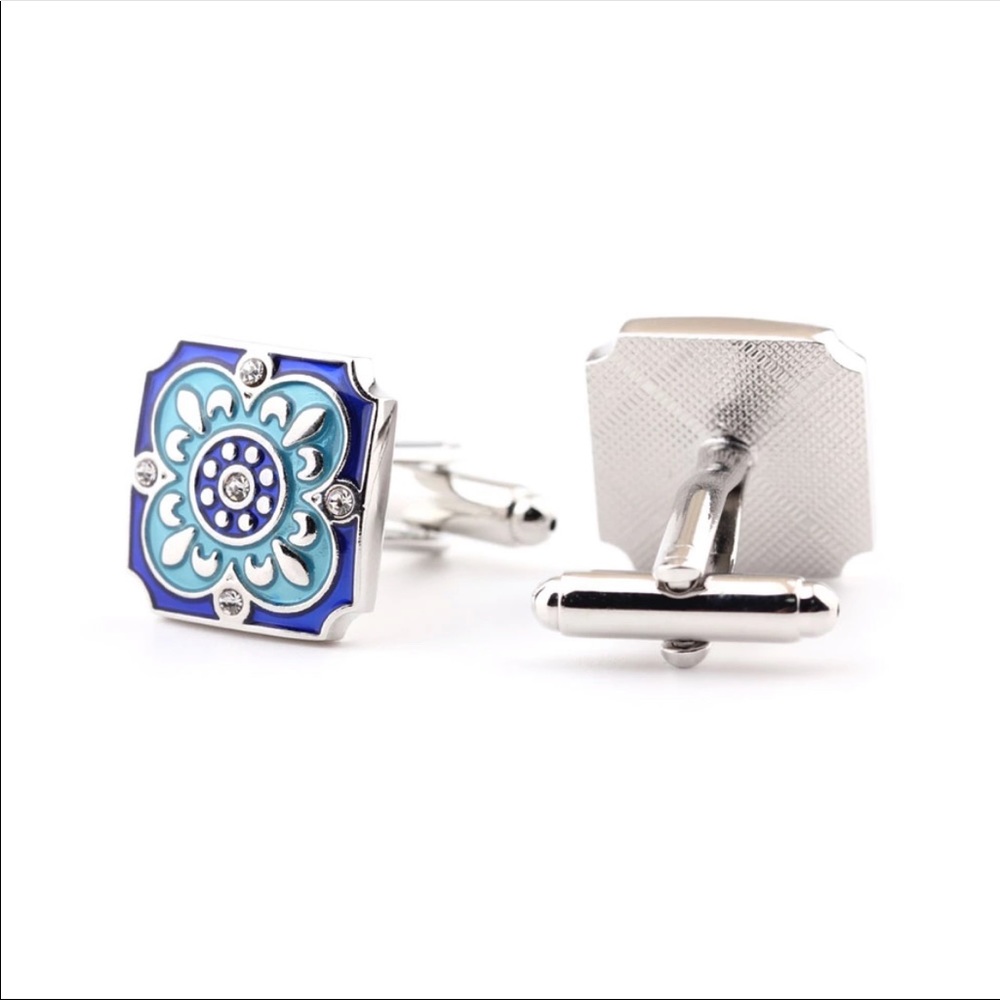 Fashionable Men Cufflinks